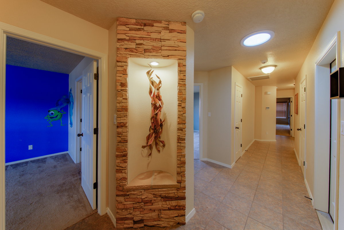 Tulipan – Northwest ABQ